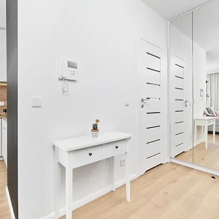 Modern Apartments Bulwary Ksiazece By Renters Apartment Wroclaw